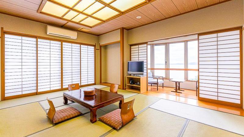 Unzen Obama Onsen Juraku Hotell Exteriör bild